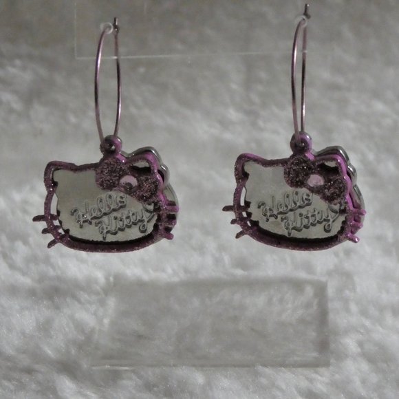 Hello Kitty Sanrio Pink Dangle Earrings - Picture 1 of 5